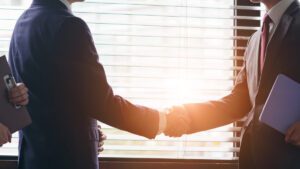会社と経営者が抱える事業承継の問題とは？