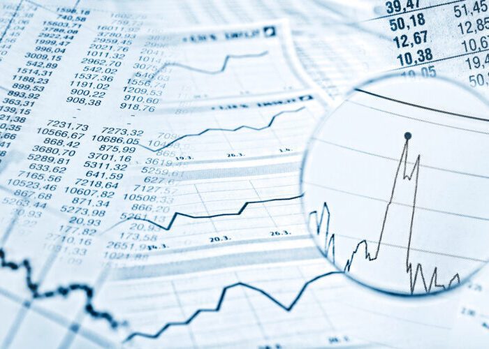 PBR、PERとは？計算方法、目安、使う際の注意点、その他の株価指標も紹介